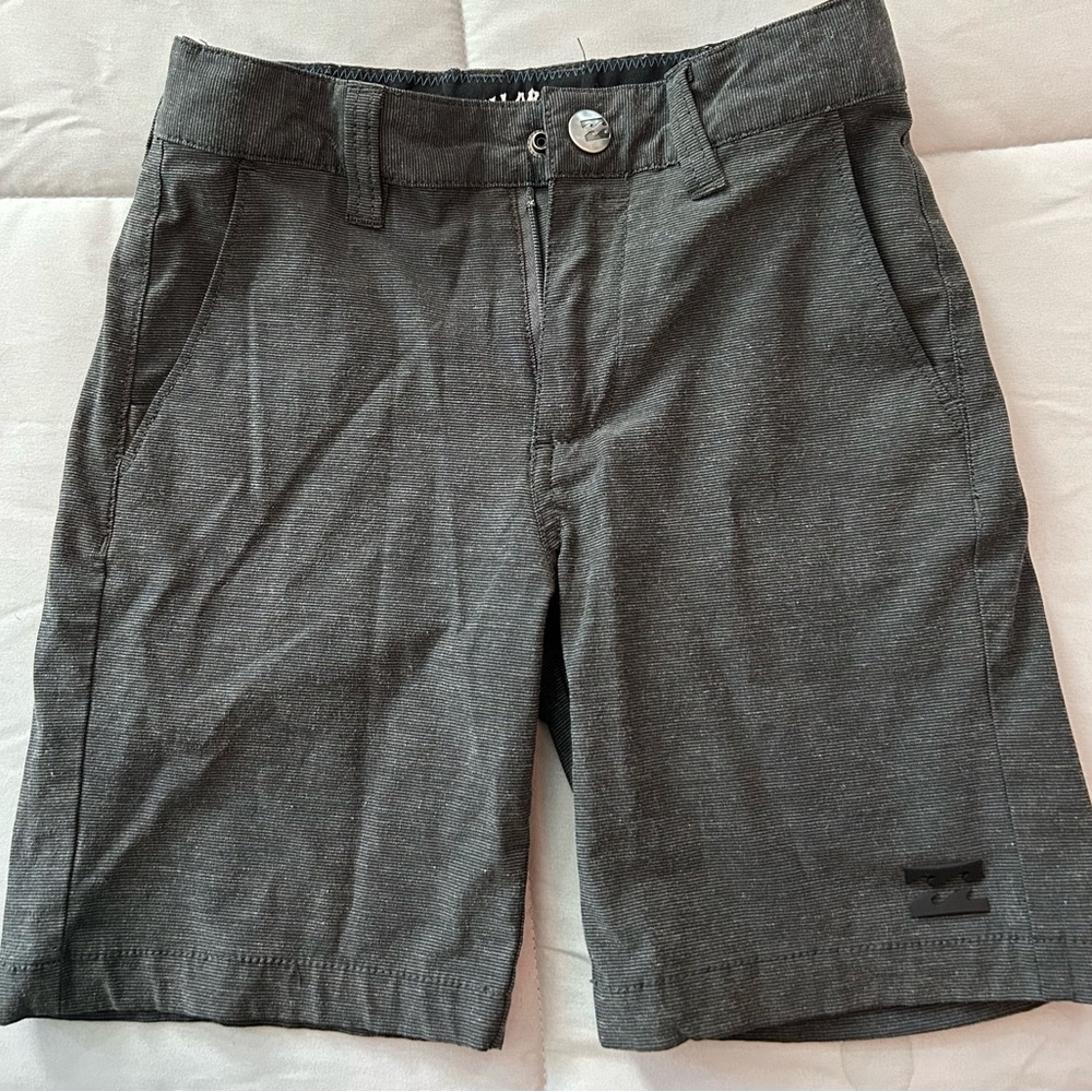 Billabong shorts lightly used, great condition